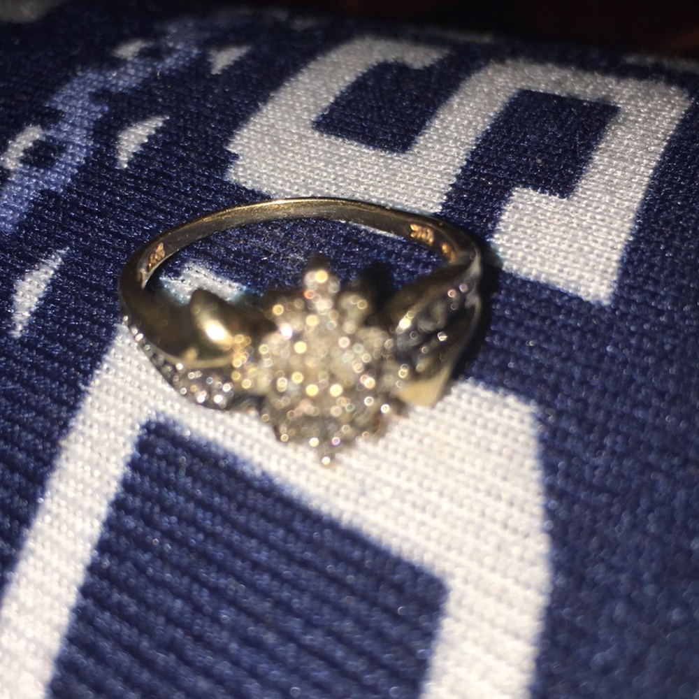 10k gold diamond ring